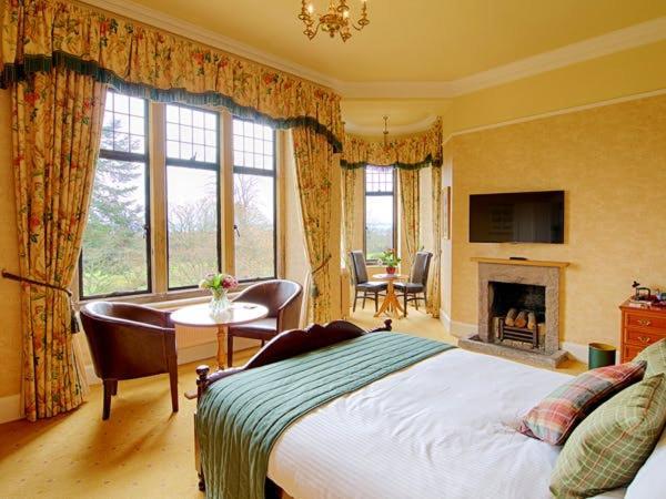 אינברגורדון Kincraig Castle Hotel מראה חיצוני תמונה